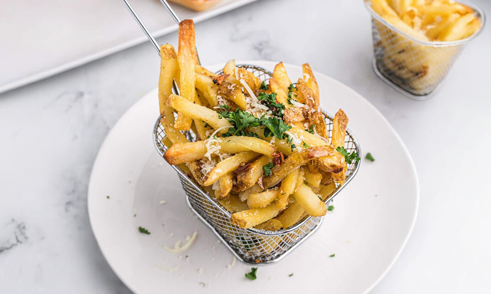 Garlic-Parmesan-Fries-square-Photoroom